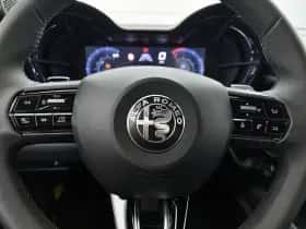 Alfa Romeo Junior (2025) thumbnail 32