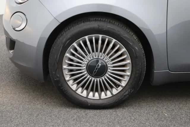 Fiat 500C (2023) thumbnail 11
