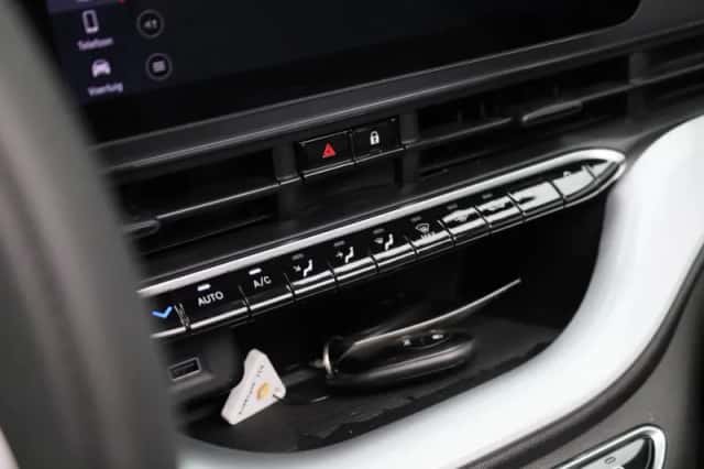 Fiat 500C (2023) thumbnail 15