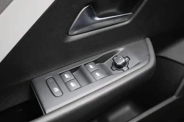 Opel Astra (2023) thumbnail 21