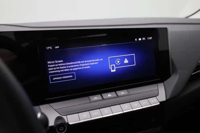 Opel Astra (2023) thumbnail 25