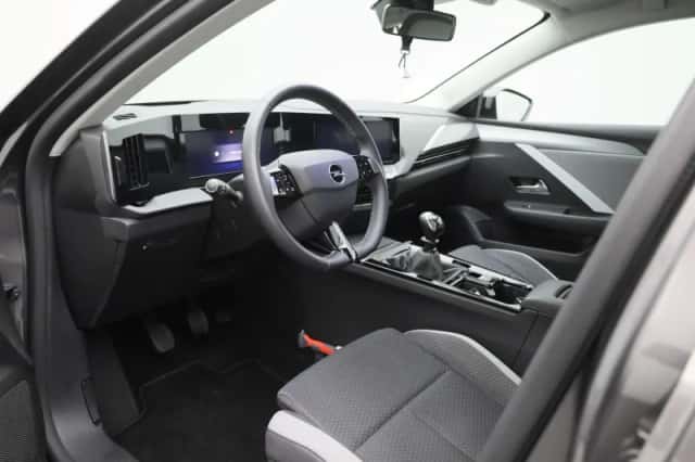 Opel Astra (2023) thumbnail 26