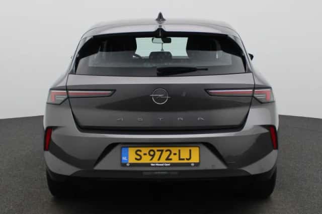 Opel Astra (2023) thumbnail 5