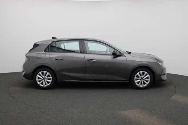Opel Astra (2023) thumbnail 6