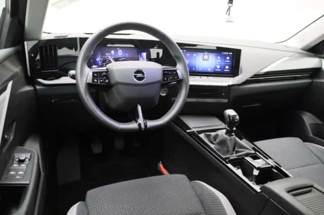 Opel Astra (2023) thumbnail 7