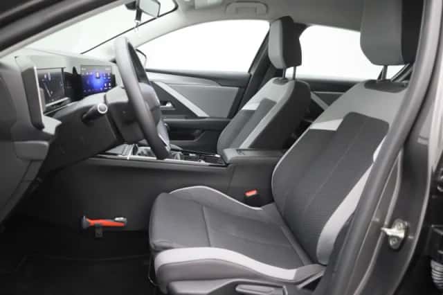 Opel Astra (2023) thumbnail 8