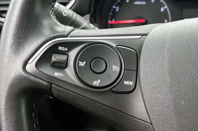 Opel Crossland (2022) thumbnail 6