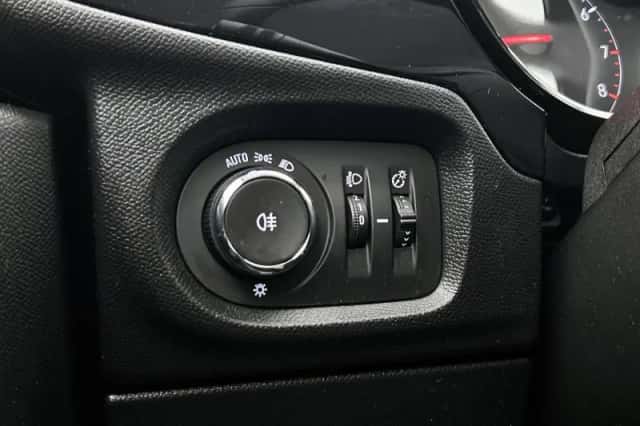 Opel Corsa (2022) thumbnail 24