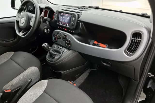 Fiat Panda (2022) thumbnail 16