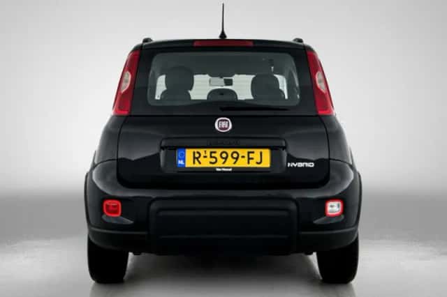 Fiat Panda (2022) thumbnail 3