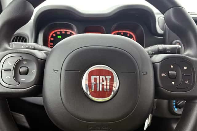 Fiat Panda (2022) thumbnail 31