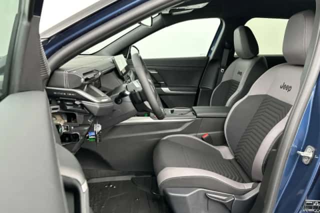 Jeep Compass (2026) thumbnail 11