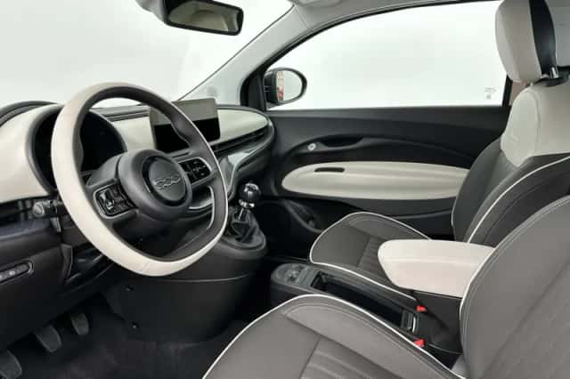 Fiat 500C (2026) thumbnail 2