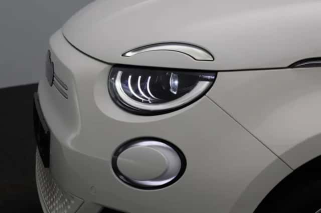 Fiat 500C (2023) thumbnail 12