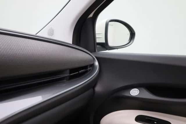 Fiat 500C (2023) thumbnail 25