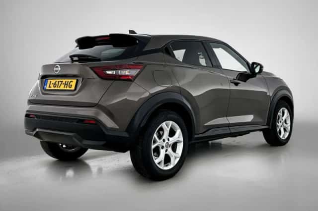 Nissan Juke (2021) thumbnail 4