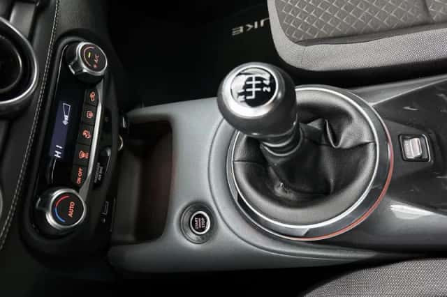 Nissan Juke (2021) thumbnail 10