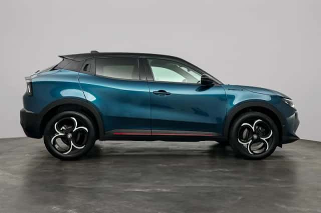 Alfa Romeo Junior (2025) thumbnail 5
