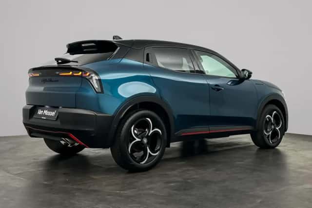Alfa Romeo Junior (2025) thumbnail 6