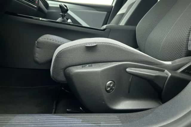 Opel Astra (2023) thumbnail 25