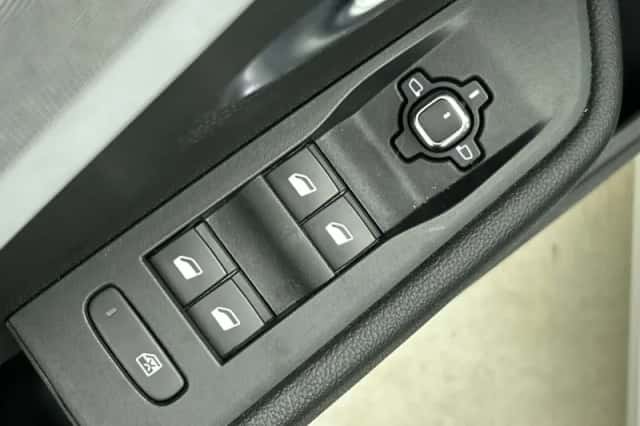 Opel Astra (2023) thumbnail 26