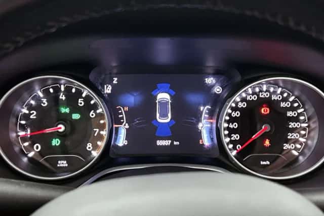 Jeep Compass (2021) thumbnail 18