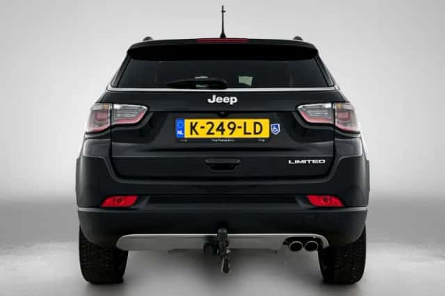 Jeep Compass (2021) thumbnail 3