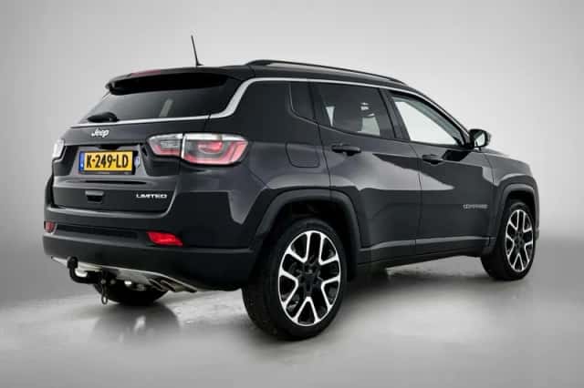 Jeep Compass (2021) thumbnail 4