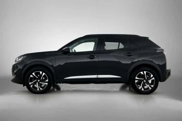 Peugeot 2008 (2021) thumbnail 2