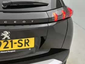 Peugeot 2008 (2021) thumbnail 14