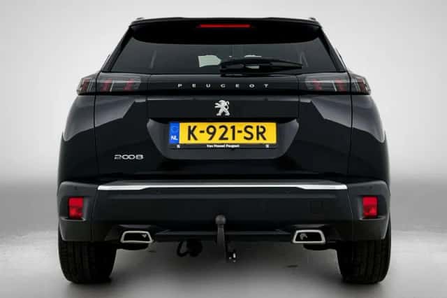 Peugeot 2008 (2021) thumbnail 3
