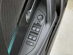 Peugeot 2008 (2021) thumbnail 23