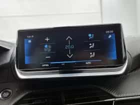 Peugeot 2008 (2021) thumbnail 24
