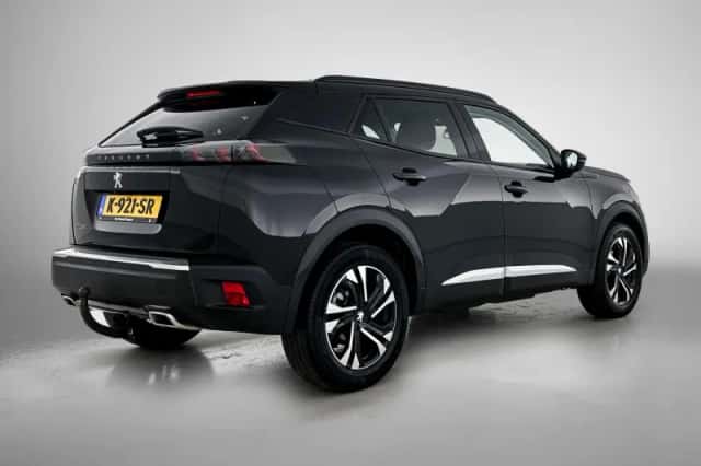 Peugeot 2008 (2021) thumbnail 4