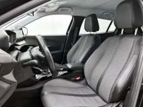 Peugeot 2008 (2021) thumbnail 32