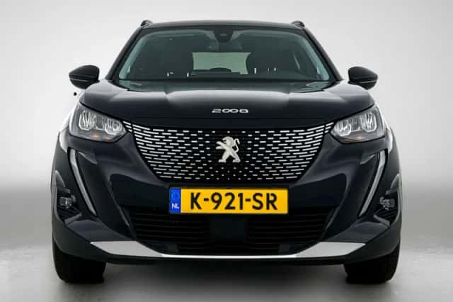 Peugeot 2008 (2021) thumbnail 5