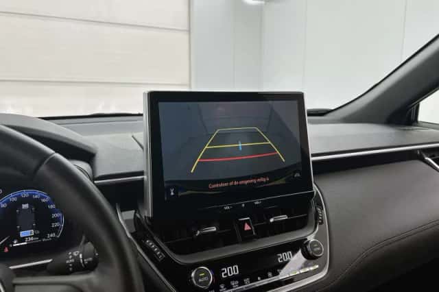 Toyota Corolla (2023) thumbnail 15