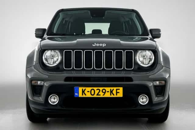 Jeep Renegade (2021) thumbnail 3