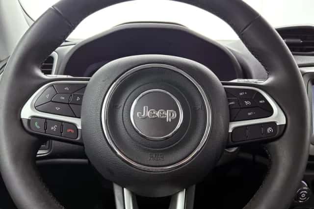 Jeep Renegade (2021) thumbnail 32
