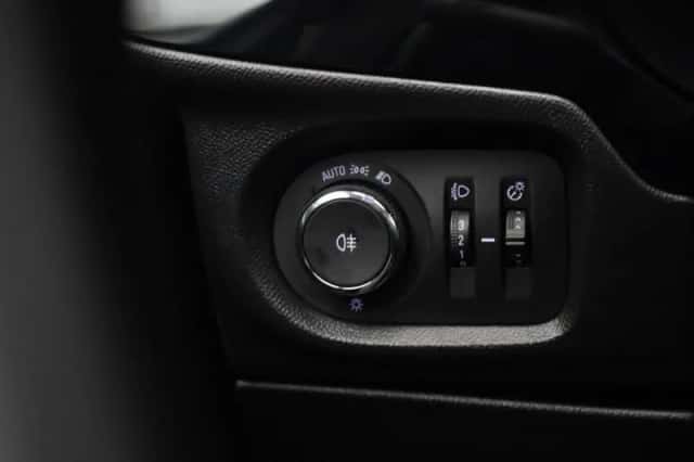 Opel Corsa (2024) thumbnail 20