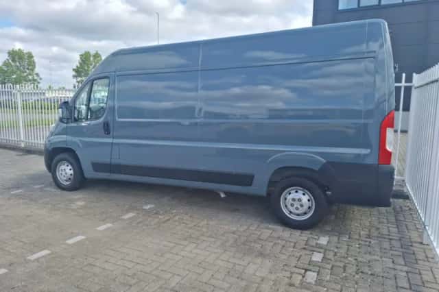 Opel Movano (2023) thumbnail 4