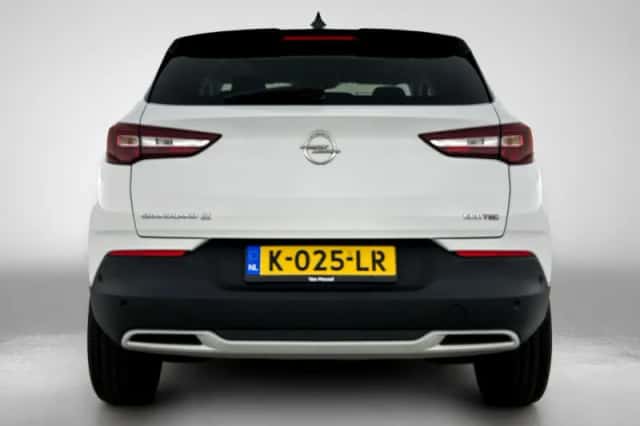 Opel Grandland X (2021) thumbnail 3