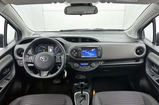 Toyota Yaris (2018) thumbnail 21