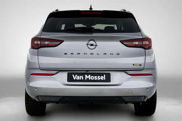 Opel Grandland (2023) thumbnail 3