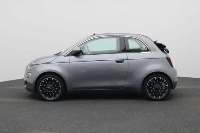 Fiat 500C (2023) thumbnail 4