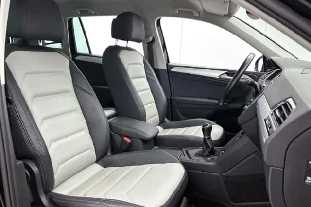 Volkswagen Tiguan (2016) thumbnail 30