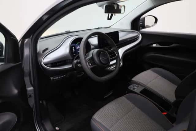 Fiat 500C (2022) thumbnail 26