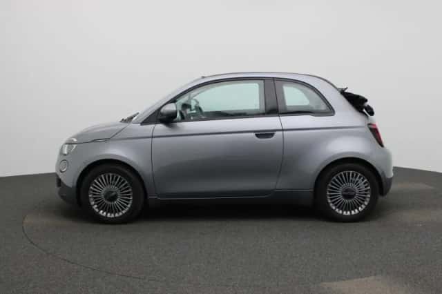 Fiat 500C (2022) thumbnail 4