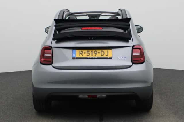 Fiat 500C (2022) thumbnail 5