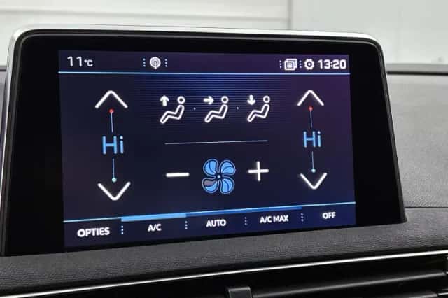 Peugeot 5008 (2020) thumbnail 15
